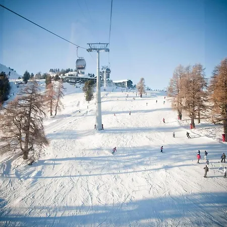 Extravagant With View Agettes